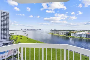 123 Lakeshore Dr, North Palm Beach, FL 33408 - Photo 1