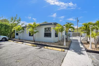 220 Walton Boulevard, West Palm Beach, FL 33405 - Photo 1