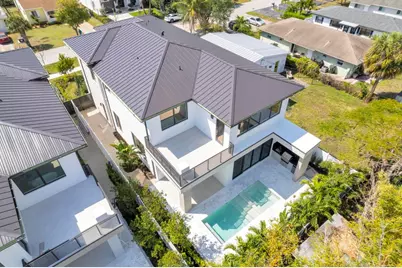 239 NE 11th Street, Delray Beach, FL 33444 - Photo 1
