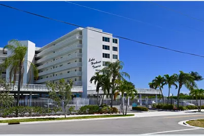 301 Lake Shore Drive #310, West Palm Beach, FL 33403 - Photo 1