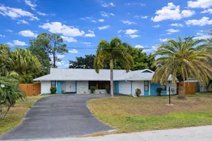 751 SE Polynesian Ave, Port Saint Lucie, FL 34983 - Photo 1