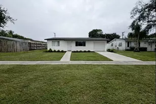 1376 Meadowbrook Dr, West Palm Beach, FL 33417 - Photo 1