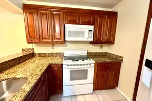 3757 Victoria Dr, West Palm Beach, FL 33406 - Photo 4