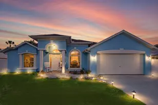 982 SW Worcester Ln, Port Saint Lucie, FL 34953 - Photo 1