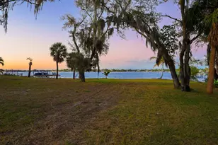 953 Thayer Ln, Jupiter, FL 33458 - Photo 1