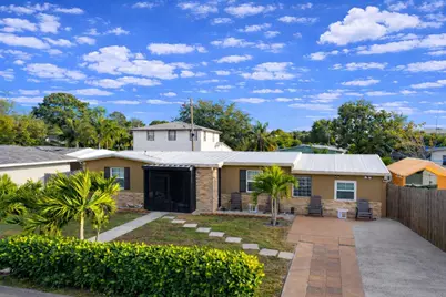 236 SE Prima Vista Boulevard SE, Port Saint Lucie, FL 34983 - Photo 1