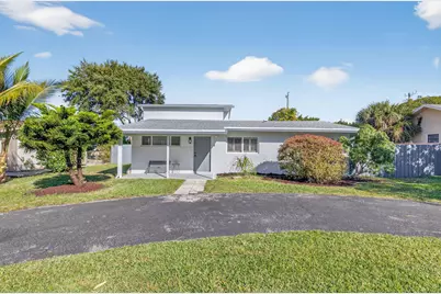 379 NW 23rd Street, Boca Raton, FL 33431 - Photo 1