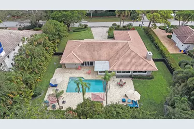 10539 Pine Tree Terrace, Boynton Beach, FL 33436 - Photo 1