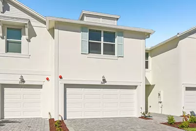 587 Salisbury Circle, Fort Pierce, FL 34982 - Photo 1