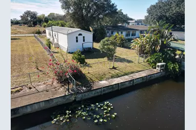 209 SE 8th Street, Okeechobee, FL 34974 - Photo 1