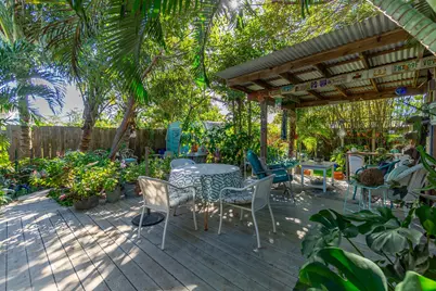 206 SE 3rd Avenue, Boynton Beach, FL 33435 - Photo 1