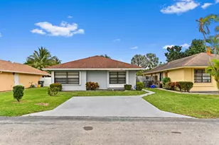 1390 Summit Run Cir, West Palm Beach, FL 33415 - Photo 1