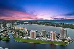 130 Lakeshore Dr, North Palm Beach, FL 33408 - Photo 1