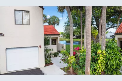 23 Via De Casas Sur #105, Boynton Beach, FL 33426 - Photo 1