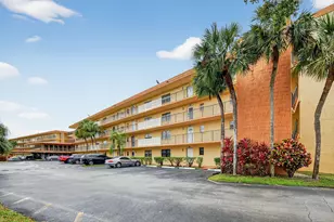 9273 SW 8th St, Boca Raton, FL 33428 - Photo 1