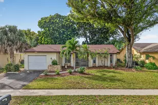 18101 107th Ave S, Boca Raton, FL 33498 - Photo 1