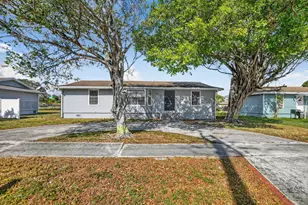 539 NW 8th Ave, Boynton Beach, FL 33435 - Photo 1