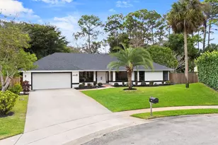 150 Sandy Pine Ct, Wellington, FL 33414 - Photo 1