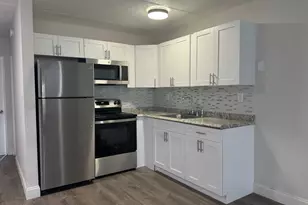 2700 Vandiver Dr, West Palm Beach, FL 33409 - Photo 1