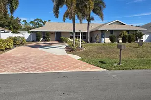 1011 SE Spinnaker Ave, Port Saint Lucie, FL 34983 - Photo 1