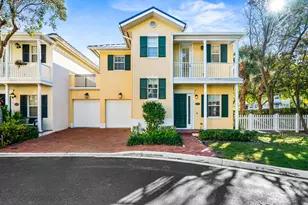 1063 E Heritage Club Cir, Delray Beach, FL 33483 - Photo 1