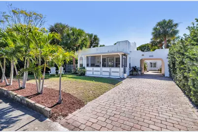 324 Pilgrim Road, West Palm Beach, FL 33405 - Photo 1