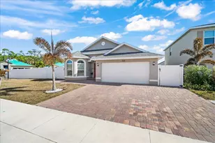 340 Palm Breezes Dr, Fort Pierce, FL 34945 - Photo 1