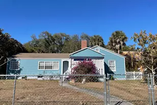 904 Boston Ave, Fort Pierce, FL 34950 - Photo 1