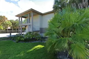 416 SE Flamingo Ave, Stuart, FL 34996 - Photo 1
