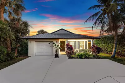 248 NE 9th Street, Delray Beach, FL 33444 - Photo 1
