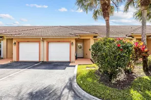 4720 Lucerne Lakes Blvd E, Lake Worth, FL 33467 - Photo 1