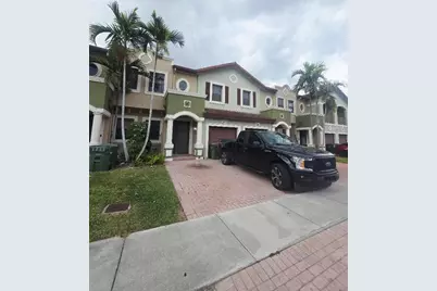 636 NE 35th Avenue, Homestead, FL 33033 - Photo 1