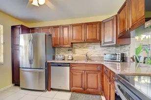 219 Lake Meryl Dr, West Palm Beach, FL 33411 - Photo 1