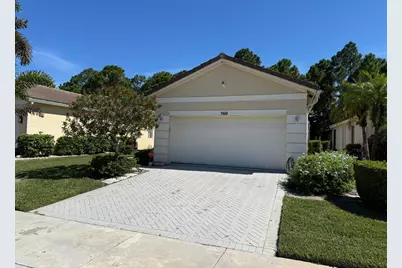 560 SW Indian Key Drive SW, Port Saint Lucie, FL 34986 - Photo 1