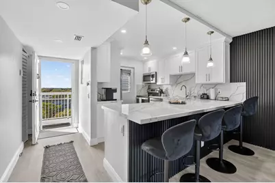 5700 NW 2nd Avenue #Apt 711, Boca Raton, FL 33487 - Photo 1