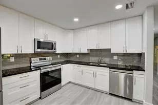 9268 Sable Ridge Cir, Boca Raton, FL 33428 - Photo 1