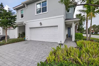 1817 Sanderling Dr Drive, Deerfield Beach, FL 33442 - Photo 1