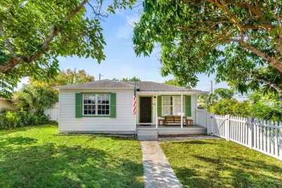 810 Franklin Road, West Palm Beach, FL 33405 - Photo 1