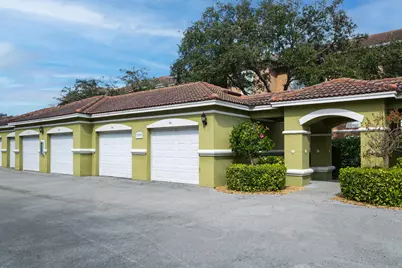 5095 Fairways Circle #107, Vero Beach, FL 32967 - Photo 1