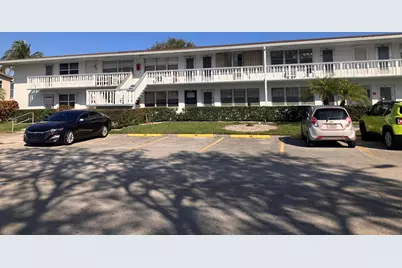 130 Northampton G, West Palm Beach, FL 33417 - Photo 1