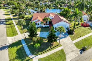 12820 Leeds Ct, Wellington, FL 33414 - Photo 1