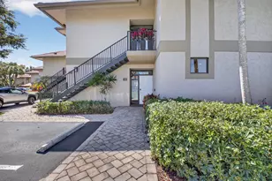 19389 Sabal Lake Dr, Boca Raton, FL 33434 - Photo 1