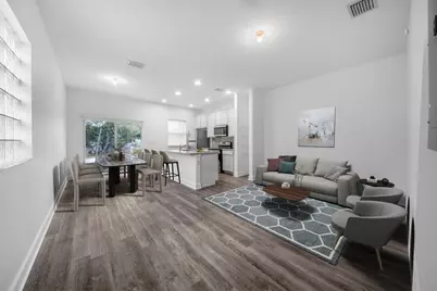 607 N F Street, Lake Worth, FL 33460 - Photo 1