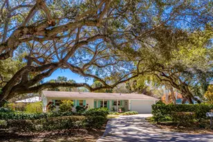 912 Coquina Ln, Vero Beach, FL 32963 - Photo 1