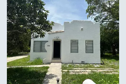 1046 30th Court, West Palm Beach, FL 33407 - Photo 1