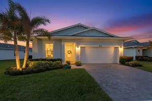 524 SE Mulberry Wy, Port Saint Lucie, FL 34984 - Photo 1