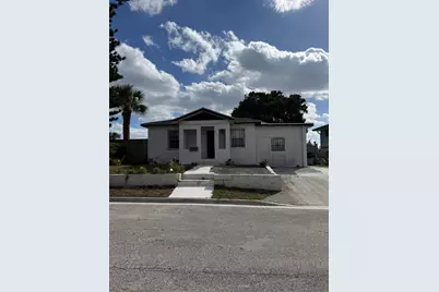 917 W 7th Street, Riviera Beach, FL 33404 - Photo 1