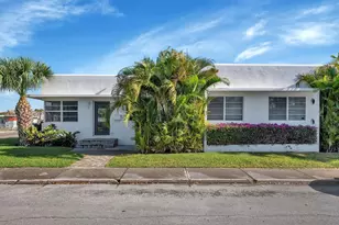 902 N J St, Lake Worth, FL 33460 - Photo 1