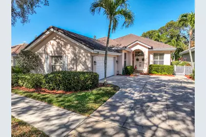 118 E Hampton Way, Jupiter, FL 33458 - Photo 1