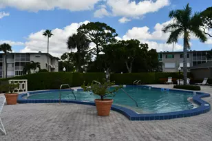 2606 S Garden Dr, Lake Worth, FL 33461 - Photo 1
